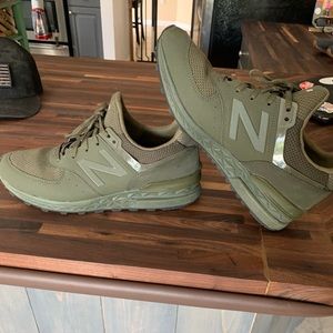 New balance shoes